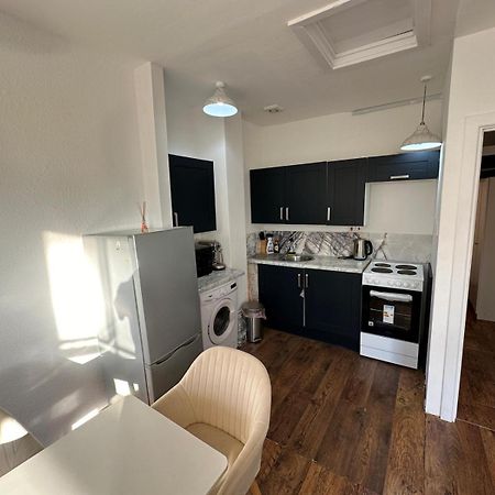 런던 One Bed Victorian Flat,10 Min Walk To Paddington, Sleeps 4, Pet-Friendly 아파트 외부 사진