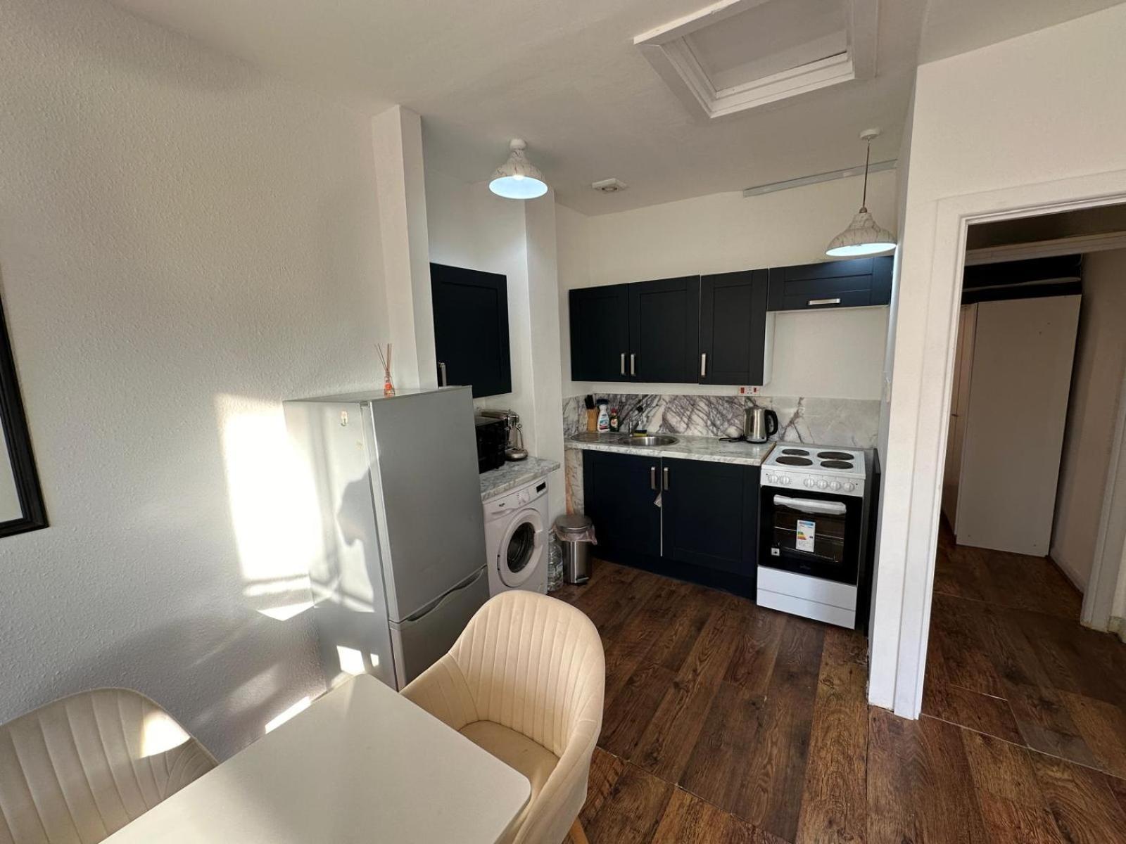 런던 One Bed Victorian Flat,10 Min Walk To Paddington, Sleeps 4, Pet-Friendly 아파트 외부 사진